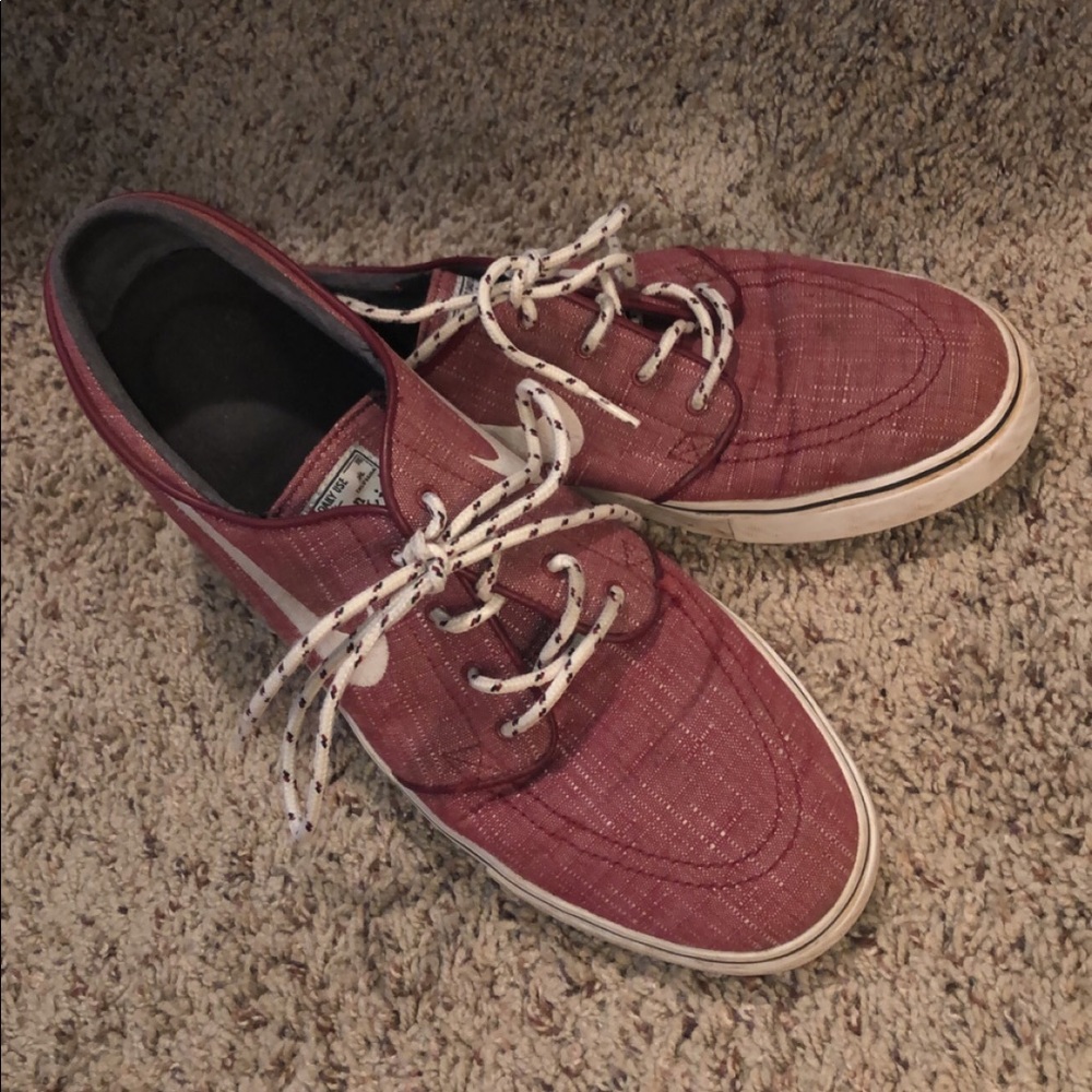 Men’s Nike shoes